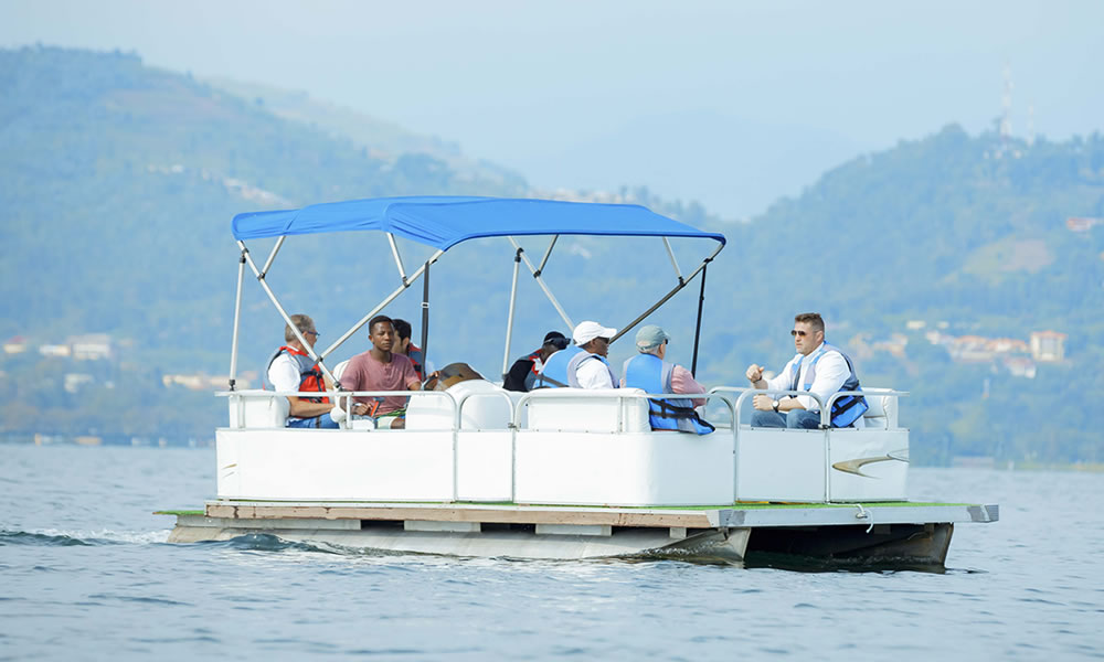 6 Days Rwanda Primates and Lake Kivu Tour